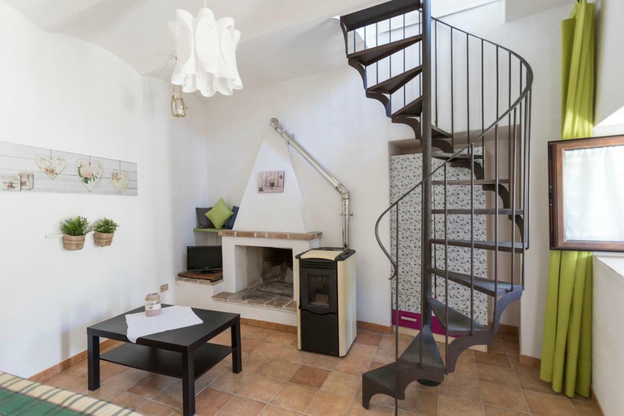 Villa Santa Maria  La Casa In Pietra 아파트 외부 사진